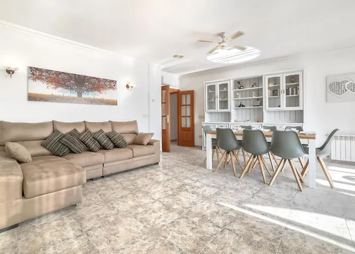 Villa Garrofer - Plusholidays