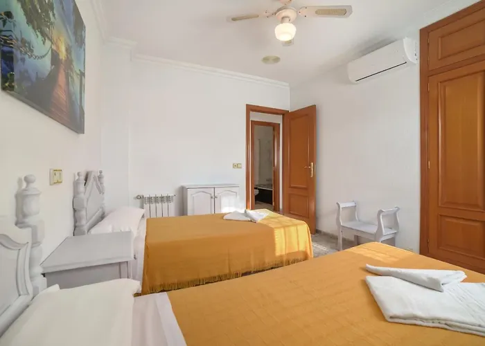 Villa Garrofer - Plusholidays